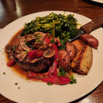 Matta Donna - Filet mignon special eith Broccoli Rabe substitute - Italian Near Me - Boonton, New Jersey