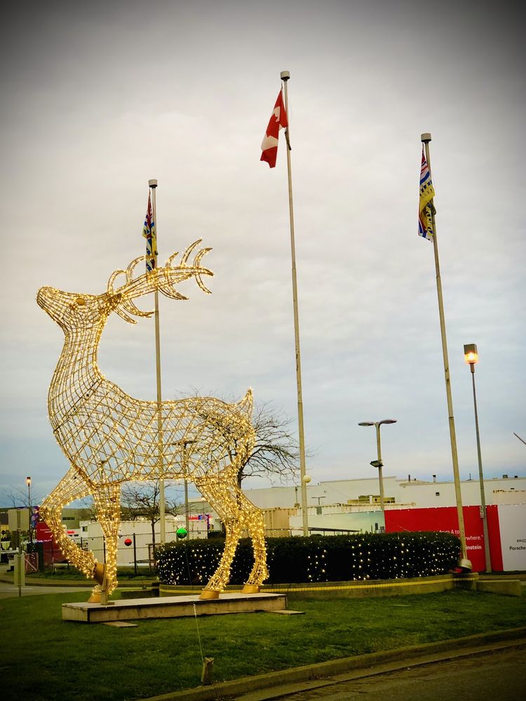 RICHMOND AUTO MALL Updated July 2024 13100 Smallwood Pl, Richmond