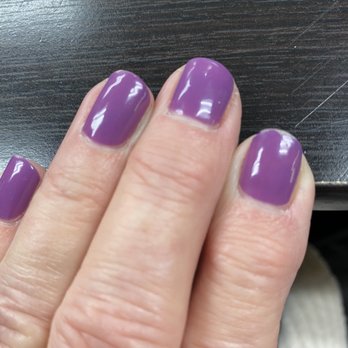 Nails & Spa ARIA - chipped shellac nails after not even a week - Day Spas Near Me - Wakefield, Massachusetts