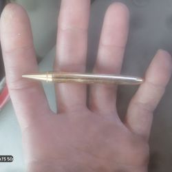 Vintage Rose - A gold plated mechanical pencil