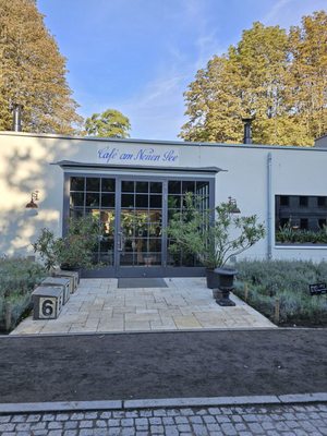 Café am Neuen See by null