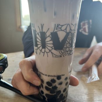 Vivi Bubble Tea Brighton - Taro Milk Tea - Bubble Tea Near Me - Boston, Massachusetts