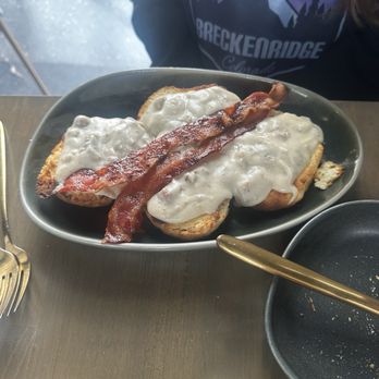 Brick+Bramble - Biscuits and gravy - Cocktail Bars Near Me - Edwardsville, Illinois Brick+Bramble - Biscuits and gravy - Cocktail Bars Near Me - Edwardsville, Illinois