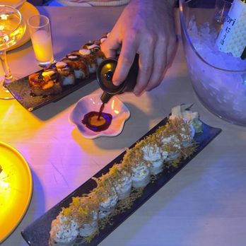 Moshi Moshi - Biscayne Blvd - Sushi Bars Near Me - Miami, Florida