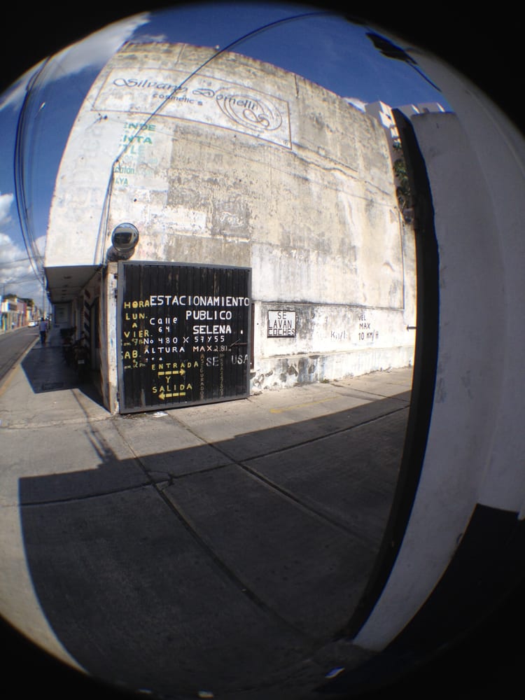 Estacionamiento Selena