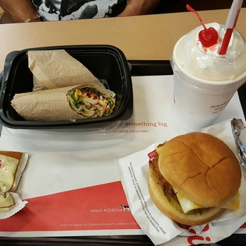 Chick-fil-A - Basic chicken sandwich, chicken wrap, and peach milkshake - Fast Food Near Me - Thousand Oaks, California Chick-fil-A - Basic chicken sandwich, chicken wrap, and peach milkshake - Fast Food Near Me - Thousand Oaks, California