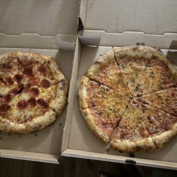 Pig Ate My Pizza - Kid's pepperoni pizza and regular cheese pizza - Brewpubs Near Me - Robbinsdale, Minnesota