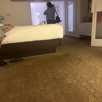 Flamingo Las Vegas - Dirty carpet & AC not working properly had to move to another room literally an inconvenience - Hotels Near Me - Las Vegas, Nevada Flamingo Las Vegas - Dirty carpet & AC not working properly had to move to another room literally an inconvenience - Hotels Near Me - Las Vegas, Nevada