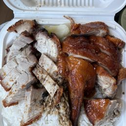 Roast duck and roast pork rice plate Roast duck and roast pork rice plate