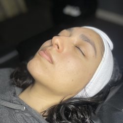 Kayvee Beauty - Deep Pore Facial