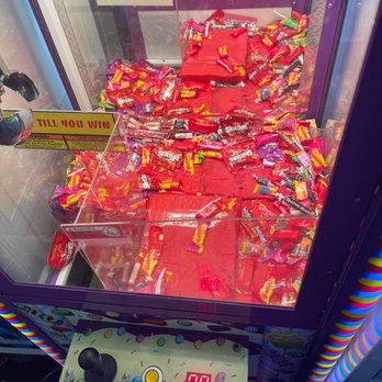 Jumping World - Kennesaw - The candy claw machine with nothing you can catch. - Trampoline Parks Near Me - Kennesaw, Georgia Jumping World - Kennesaw - The candy claw machine with nothing you can catch. - Trampoline Parks Near Me - Kennesaw, Georgia