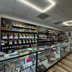 Royal Vape & Smoke