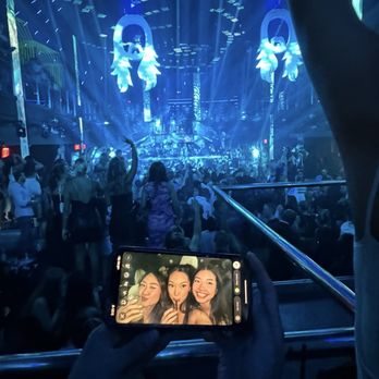 LIV Nightclub - table! - Dance Clubs Near Me - Miami Beach, Florida