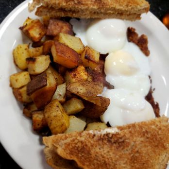 Theo's Cozy Corner - Breakfast & Brunch Near Me - Boston, Massachusetts