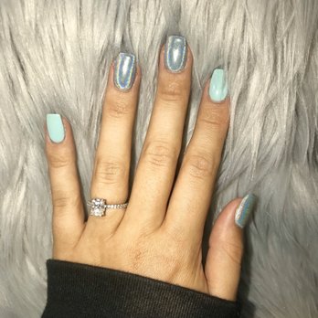 Nail Lounge - Nail Salons Near Me - Germantown, Wisconsin