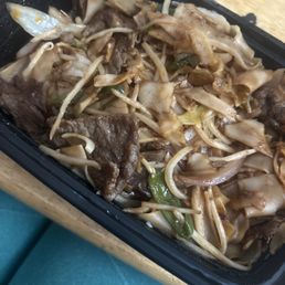 28. Beef Chow Fun
