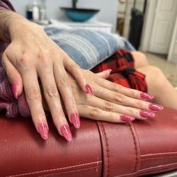 Happiness Nails & Spa