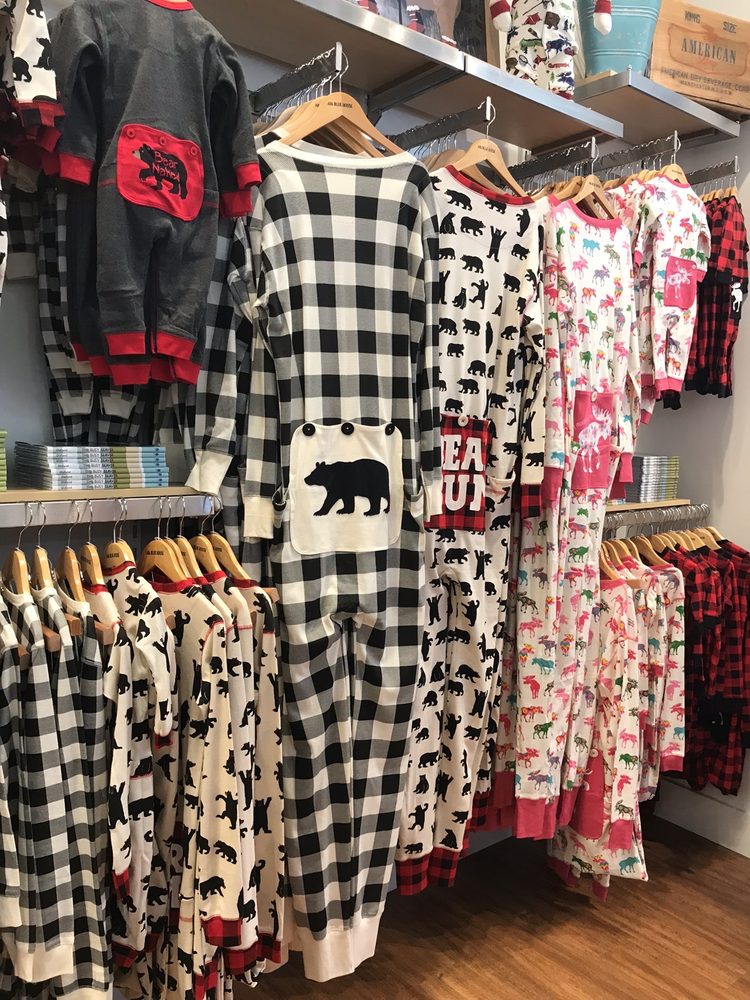 HATLEY Updated April 2024 13 Photos 651 Pkwy, Gatlinburg