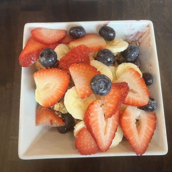 Sanaa Cafe - Açaí bowl - Cafes Near Me - Oakland, California