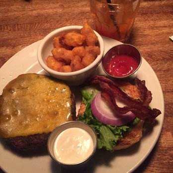 Craftsman Table & Tap - Gastropubs Near Me - Middleton, Wisconsin