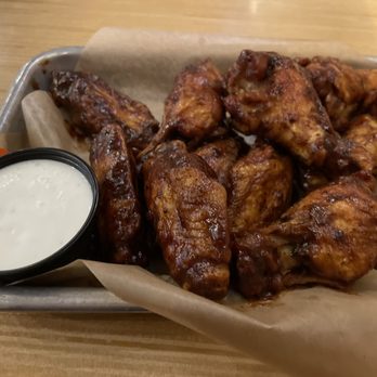 Buffalo Wild Wings - Sports Bars Near Me - Gainesville, Florida Buffalo Wild Wings - Sports Bars Near Me - Gainesville, Florida