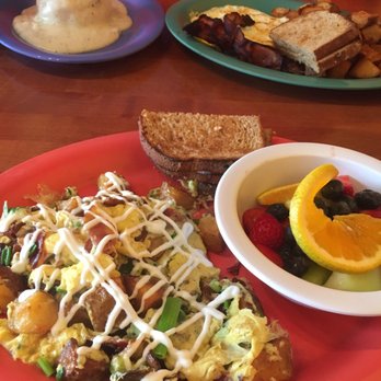 Squeeze In - Husbands bacon in the foreground extra crispy - Breakfast & Brunch Near Me - Modesto, California Squeeze In - Husbands bacon in the foreground extra crispy - Breakfast & Brunch Near Me - Modesto, California