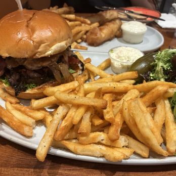 Carnegie Diner - Sandwiches Near Me - New York, New York
