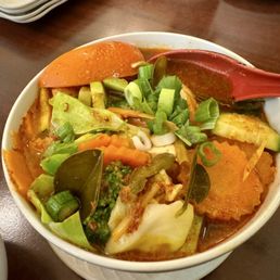 Tom Yum Soup (Tofu & Veggie) Tom Yum Soup (Tofu & Veggie)