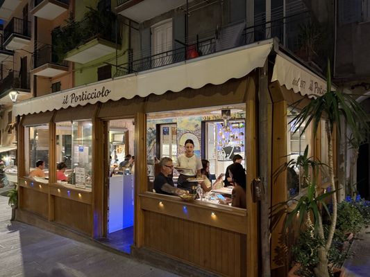 IL PORTICCIOLO ristorante pizzeria by null