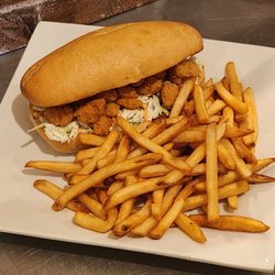 Maxwell Inn - Po Boy