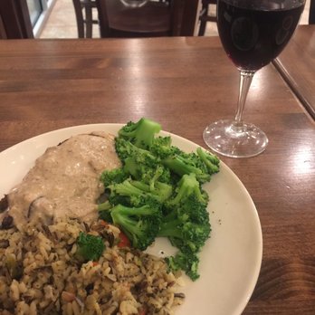 la Madeleine - Great chicken dinner - Bakeries Near Me - El Paso, Texas