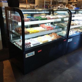 Little Cannoli Bakery - bakery case - Coffee & Tea Near Me - Salem, Oregon