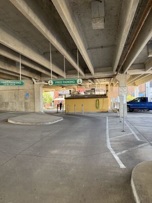 Canteen Lunch in the Alley by null