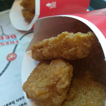 Wendy's - 6 piece chicken nuggets - Fast Food Near Me - Tacoma, Washington