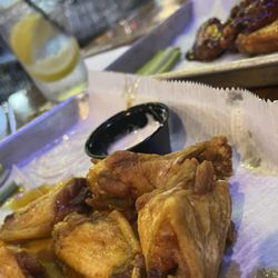Molly Malone's Irish Pub - Wings.  Yes, please!