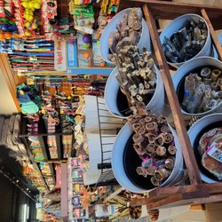 Fresh Tracks Pet Shop - Eagle - Eagle store interior 1.jpg