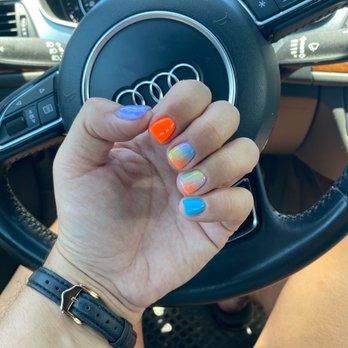 Gloss & Feathers - Nail Salons Near Me - Phoenix, Arizona Gloss & Feathers - Nail Salons Near Me - Phoenix, Arizona