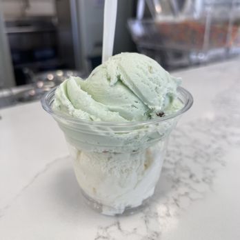 The Ice Cream Shop - Ice Cream & Frozen Yogurt Near Me - Glendora, California