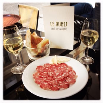 Le Rubis - Apéro au Rubis - Bistros Near Me - Paris, 75 Le Rubis - Apéro au Rubis - Bistros Near Me - Paris, 75