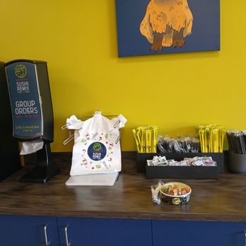 Sushi Remix - Midland - Condiment area - Poke Near Me - Midland, Michigan