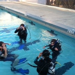 Pacific Scuba Divers - Scuba class
