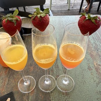 Luna Muna Cafe Bar - Mimosa flight - Breakfast & Brunch Near Me - Panama City, Florida Luna Muna Cafe Bar - Mimosa flight - Breakfast & Brunch Near Me - Panama City, Florida