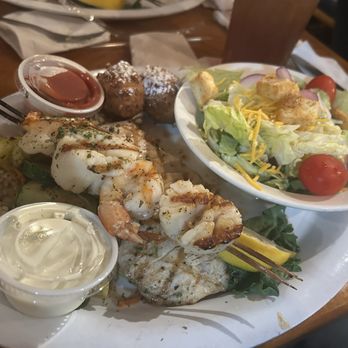 Friendly Fisherman Restaurant - Mixed Grill with Side Salad - Seafood Near Me - Madeira Beach, Florida Friendly Fisherman Restaurant - Mixed Grill with Side Salad - Seafood Near Me - Madeira Beach, Florida