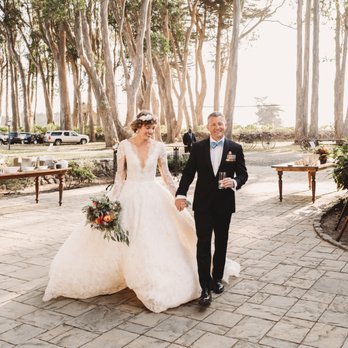 Zoe Braga Wedding & Event Coordinating - Arriving at reception at Spring Ranch - Party & Event Planning Near Me Zoe Braga Wedding & Event Coordinating - Arriving at reception at Spring Ranch - Party & Event Planning Near Me