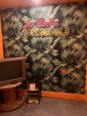 La Belle Tonki by null