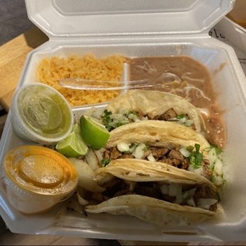 Taqueria Lore - Beef Fajita plate - Tacos Near Me - Forney, Texas Taqueria Lore - Beef Fajita plate - Tacos Near Me - Forney, Texas