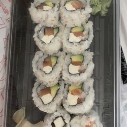 Thai Palace and Sushi - Philly roll