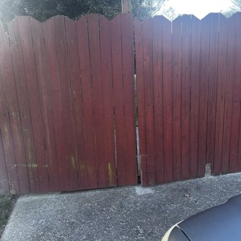 VanBuren and Accompany - Front side of fence gate to be rebuilt - Fences & Gates Near Me VanBuren and Accompany - Front side of fence gate to be rebuilt - Fences & Gates Near Me