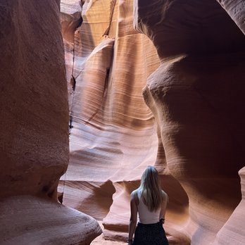 Taadidiin Tours - In the canyon - Walking Tours Near Me - Page, Arizona Taadidiin Tours - In the canyon - Walking Tours Near Me - Page, Arizona