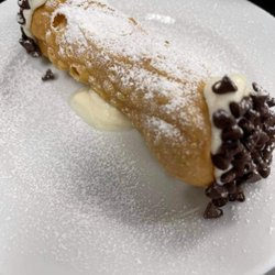 Pastaria 49 - Cannoli
